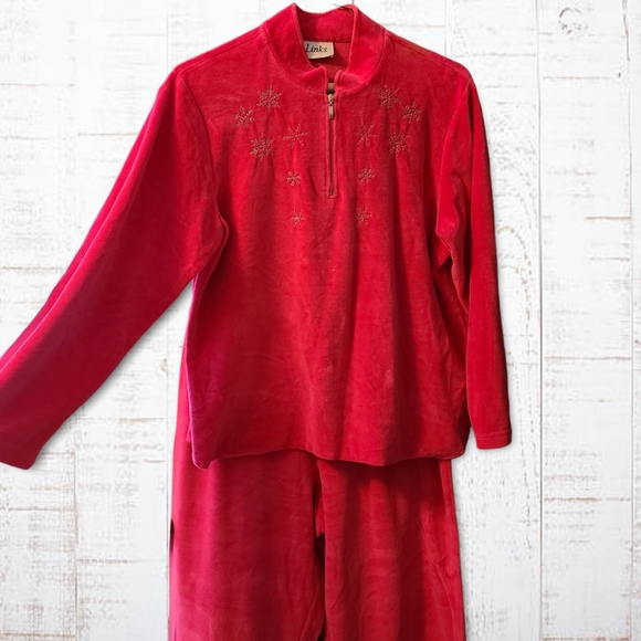 Hot Pink Velvety 2pc Set w/ Sparkly Snowflakes by Links - Picture 6 of 12